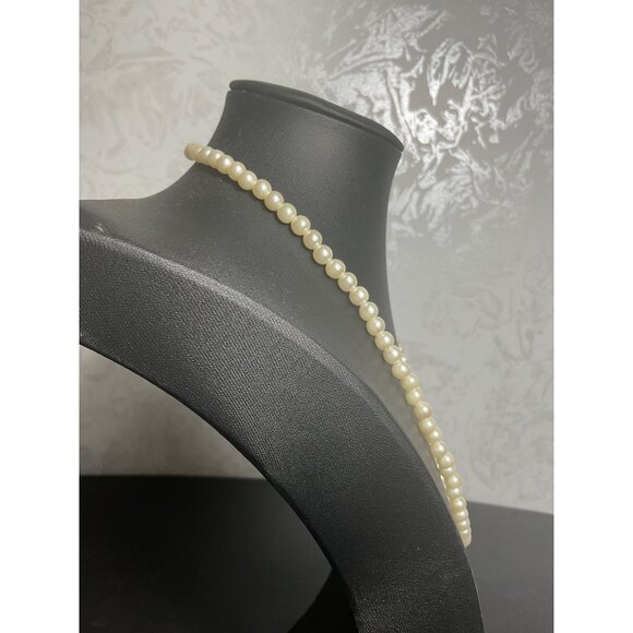 Vintage Faux Pearl Necklace With Gold-Tone Clasp - Picture 3 of 5
